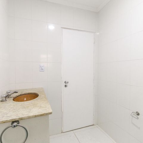 Casa à venda com 131m², 3 quartos e 2 vagasBanheiro Social