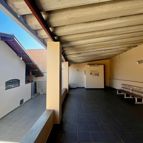 Casa à venda com 355m², 3 quartos e 4 vagas Casa à venda com 355m², 3 quartos e 4 vagasQuintal