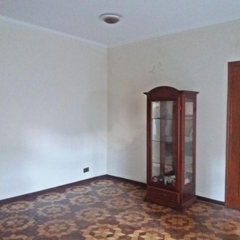 Casa à venda com 341m², 3 quartos e 5 vagas