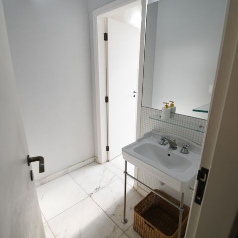 Casa de condomínio à venda com 470m², 4 quartos e 2 vagasBanheiro 2 - Suíte