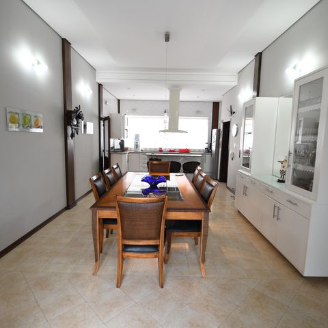 Casa de condomínio à venda com 470m², 4 quartos e 2 vagasCozinha