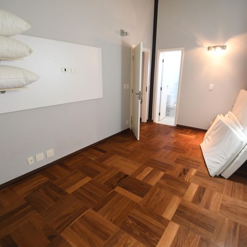 Casa de condomínio à venda com 470m², 4 quartos e 2 vagasQuarto 3 - Suíte