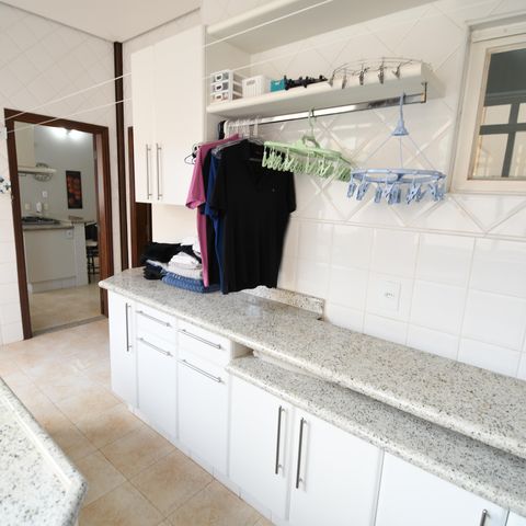 Casa de condomínio à venda com 470m², 4 quartos e 2 vagasÁrea de Serviço
