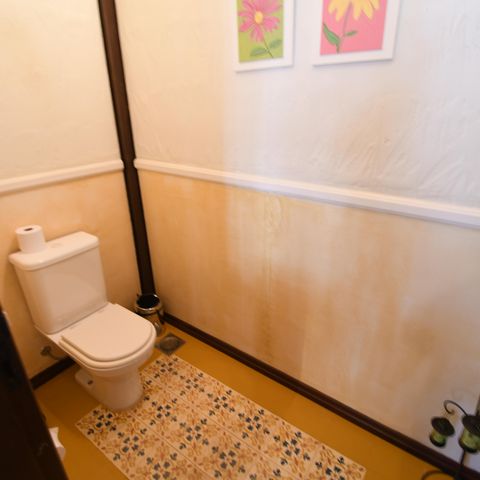 Casa de condomínio à venda com 470m², 4 quartos e 2 vagasLavabo