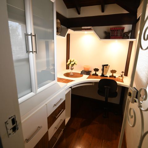 Casa de condomínio à venda com 470m², 4 quartos e 2 vagasEscritório