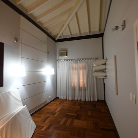 Casa de condomínio à venda com 470m², 4 quartos e 2 vagasQuarto 3 - Suíte