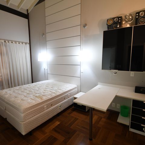 Casa de condomínio à venda com 470m², 4 quartos e 2 vagasQuarto 2 - Suíte