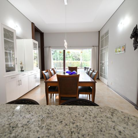 Casa de condomínio à venda com 470m², 4 quartos e 2 vagasCozinha