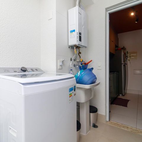 Apartamento à venda com 71m², 2 quartos e 1 vaga Apartamento à venda com 71m², 2 quartos e 1 vagaÁrea de Serviço