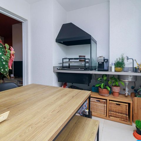 Apartamento à venda com 71m², 2 quartos e 1 vaga Apartamento à venda com 71m², 2 quartos e 1 vagaSala - Varanda