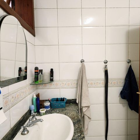 Casa à venda com 330m², 3 quartos e 3 vagas Casa à venda com 330m², 3 quartos e 3 vagasBanheiro