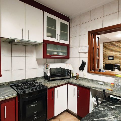 Casa à venda com 330m², 3 quartos e 3 vagas Casa à venda com 330m², 3 quartos e 3 vagasCozinha