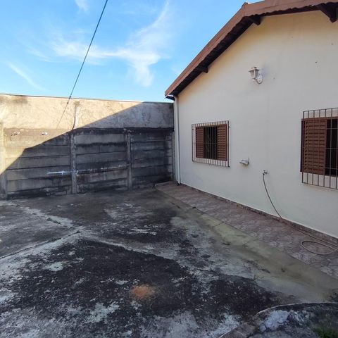 Casa à venda com 295m², 3 quartos e 4 vagas Casa à venda com 295m², 3 quartos e 4 vagasQuintal