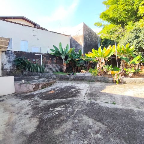 Casa à venda com 295m², 3 quartos e 4 vagas Casa à venda com 295m², 3 quartos e 4 vagasQuintal