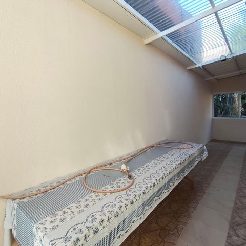 Casa à venda com 295m², 3 quartos e 4 vagas Casa à venda com 295m², 3 quartos e 4 vagasQuintal