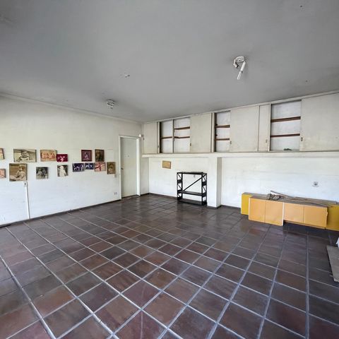Casa à venda com 367m², 3 quartos e 4 vagas Casa à venda com 367m², 3 quartos e 4 vagasÁrea comum