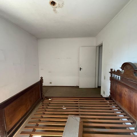 Casa à venda com 367m², 3 quartos e 4 vagas Casa à venda com 367m², 3 quartos e 4 vagasQuarto 2