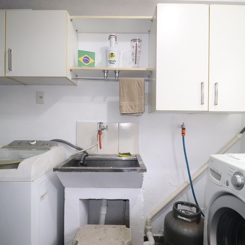 Casa à venda com 348m², 3 quartos e 12 vagasCasa 2 - Àrea de serviço