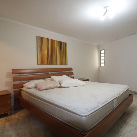 Casa à venda com 348m², 3 quartos e 12 vagasCasa 1 - Quarto 1 suíte