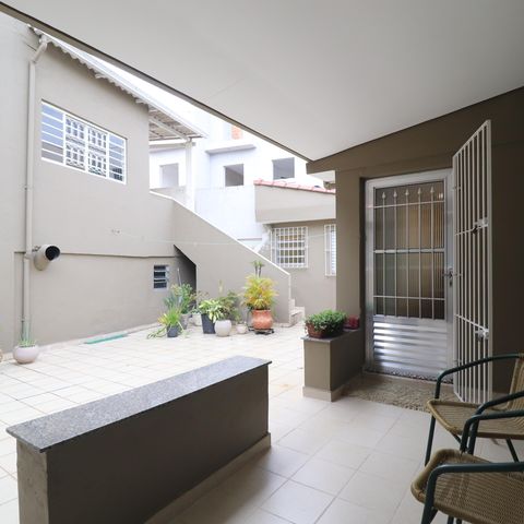 Casa à venda com 348m², 3 quartos e 12 vagasQuintal