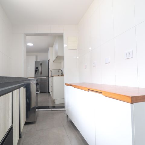 Casa à venda com 348m², 3 quartos e 12 vagasCasa 1 - Cozinha