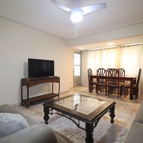 Casa à venda com 348m², 3 quartos e 12 vagasCasa 1 - Sala