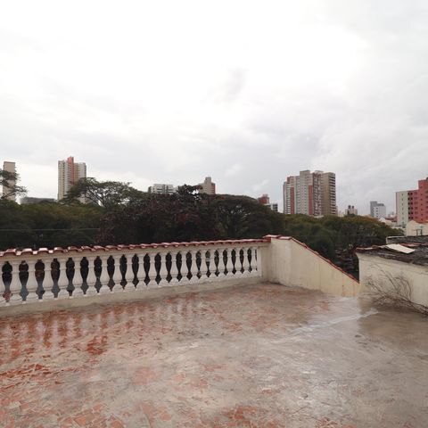 Casa à venda com 348m², 3 quartos e 12 vagasCasa 2 - Quintal superior