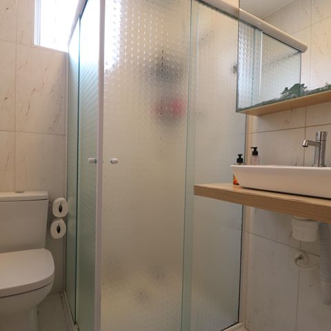 Casa à venda com 348m², 3 quartos e 12 vagasCasa 2 - Banheiro