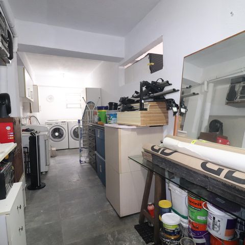 Casa à venda com 348m², 3 quartos e 12 vagasDepósito