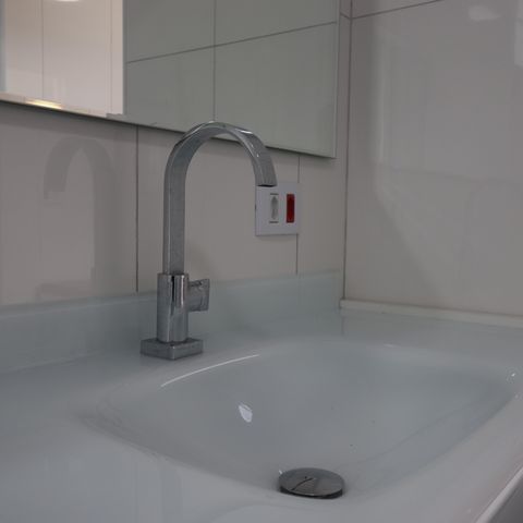 Casa à venda com 348m², 3 quartos e 12 vagasCasa 1 - Banheiro 2