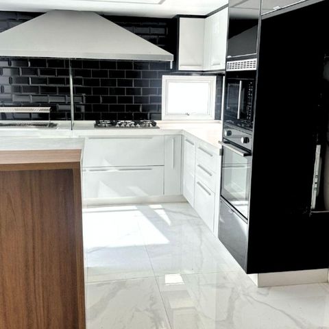 Casa de condomínio à venda com 372m², 7 quartos e 5 vagas