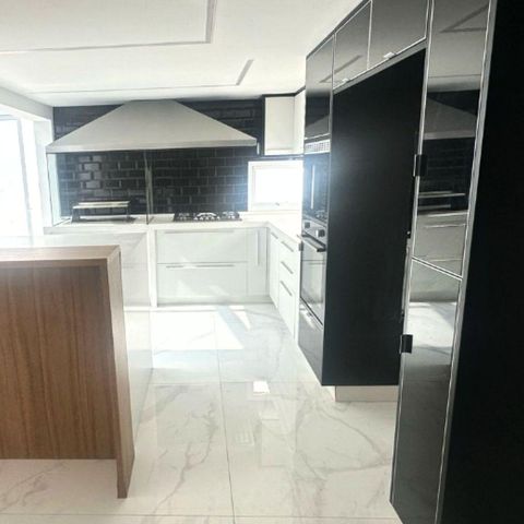 Casa de condomínio à venda com 372m², 7 quartos e 5 vagas