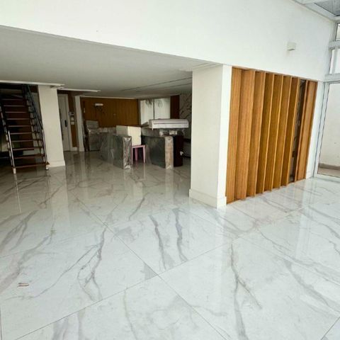 Casa de condomínio à venda com 372m², 7 quartos e 5 vagas