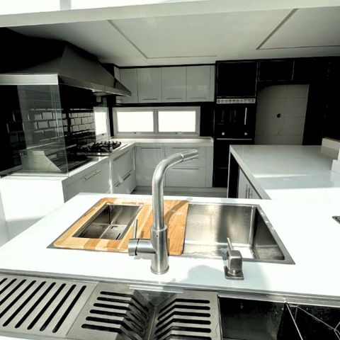 Casa de condomínio à venda com 372m², 7 quartos e 5 vagas