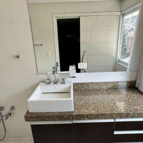 Casa de condomínio à venda com 372m², 7 quartos e 5 vagas