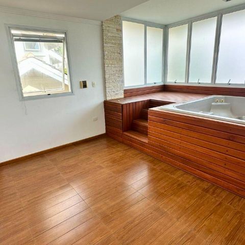 Casa de condomínio à venda com 372m², 7 quartos e 5 vagas