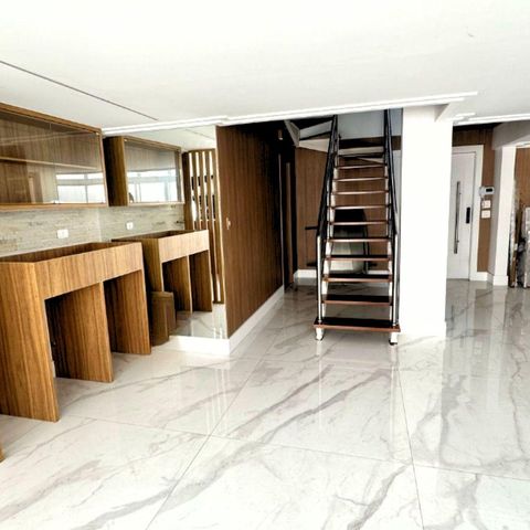 Casa de condomínio à venda com 372m², 7 quartos e 5 vagas