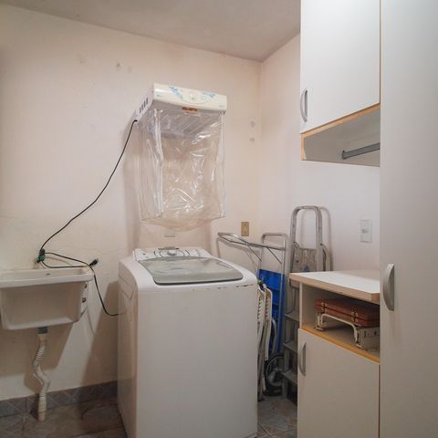 Casa à venda com 175m², 3 quartos e 2 vagasÁrea de Serviço