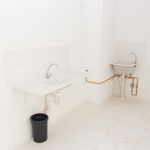 Apartamento à venda com 34m², 2 quartos e sem vaga Apartamento à venda com 34m², 2 quartos e sem vagaCozinha e Área de Serviço
