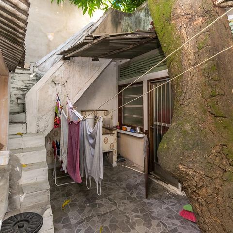 Casa à venda com 400m², 6 quartos e 2 vagasCasa 1 -  Área de serviço