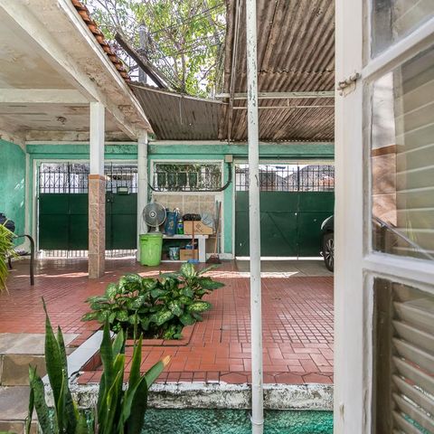 Casa à venda com 400m², 6 quartos e 2 vagasCasa 1 - Vista da Suíte
