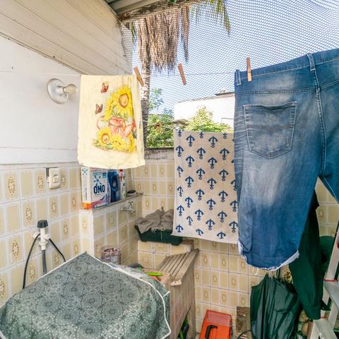 Casa à venda com 400m², 6 quartos e 2 vagasCasa 4 - Área de serviço