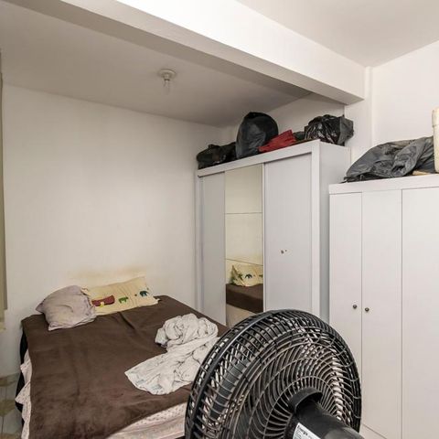 Casa à venda com 400m², 6 quartos e 2 vagasCasa 4 - Quarto