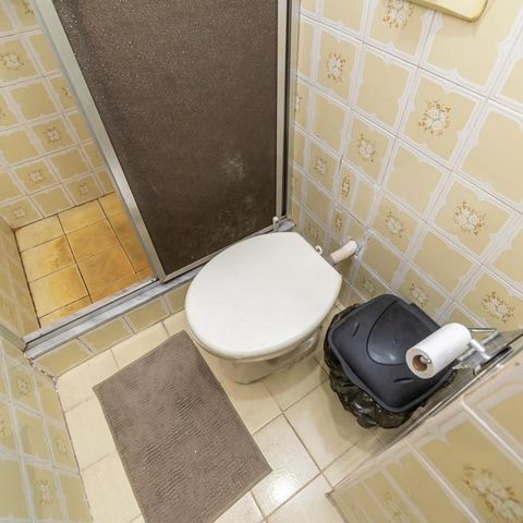 Casa à venda com 400m², 6 quartos e 2 vagasCasa 4 - Banheiro social