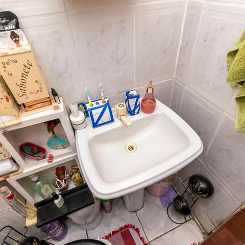 Casa à venda com 400m², 6 quartos e 2 vagasCasa 5 - banheiro