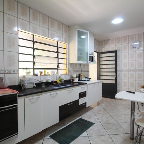 Casa à venda com 300m², 2 quartos e 12 vagasCozinha