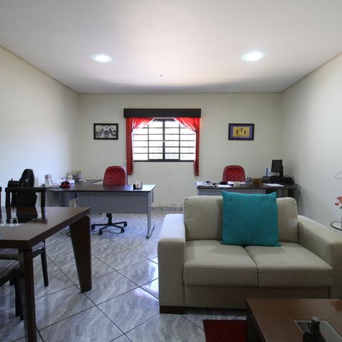 Casa à venda com 300m², 2 quartos e 12 vagasQuarto 2