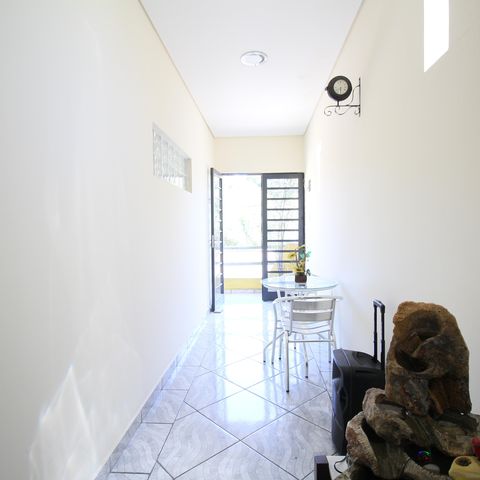 Casa à venda com 300m², 2 quartos e 12 vagasSala