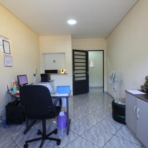 Casa à venda com 300m², 2 quartos e 12 vagasQuarto 1