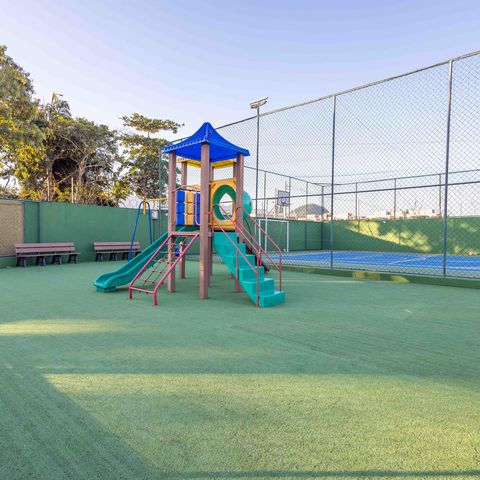 Casa de condomínio à venda com 270m², 4 quartos e 2 vagas Casa de condomínio à venda com 270m², 4 quartos e 2 vagasÁrea comum